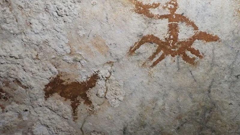 Dünyanın ən qədim mağara rəsmləri tapıldı: 67.000 il yaşı var