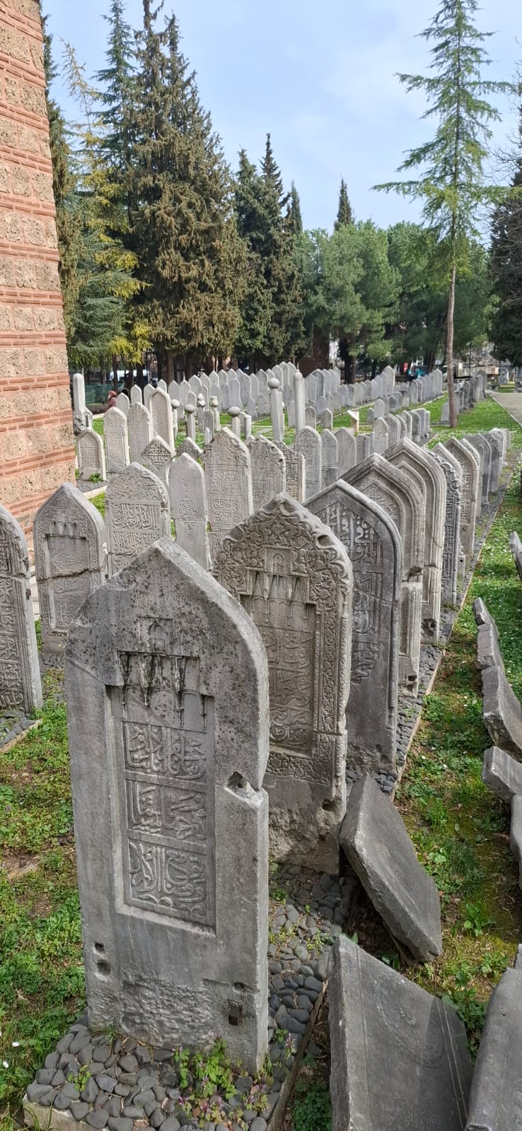 Muradiyye Külliyesi: Osmanlı şahzadələrinin səssiz şəhəri (FOTO)