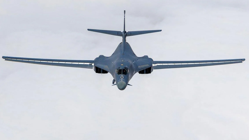 ABŞ bombardmançılarına Aİ hava məkanına giriş qadağan edildi