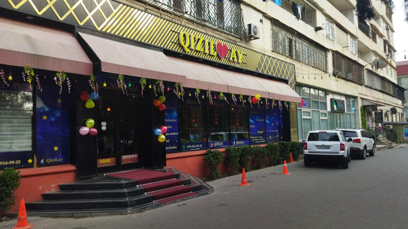 “Qızıl Ay” restoranı qanunsuz reklama görə cərimələndi - 1500 manat