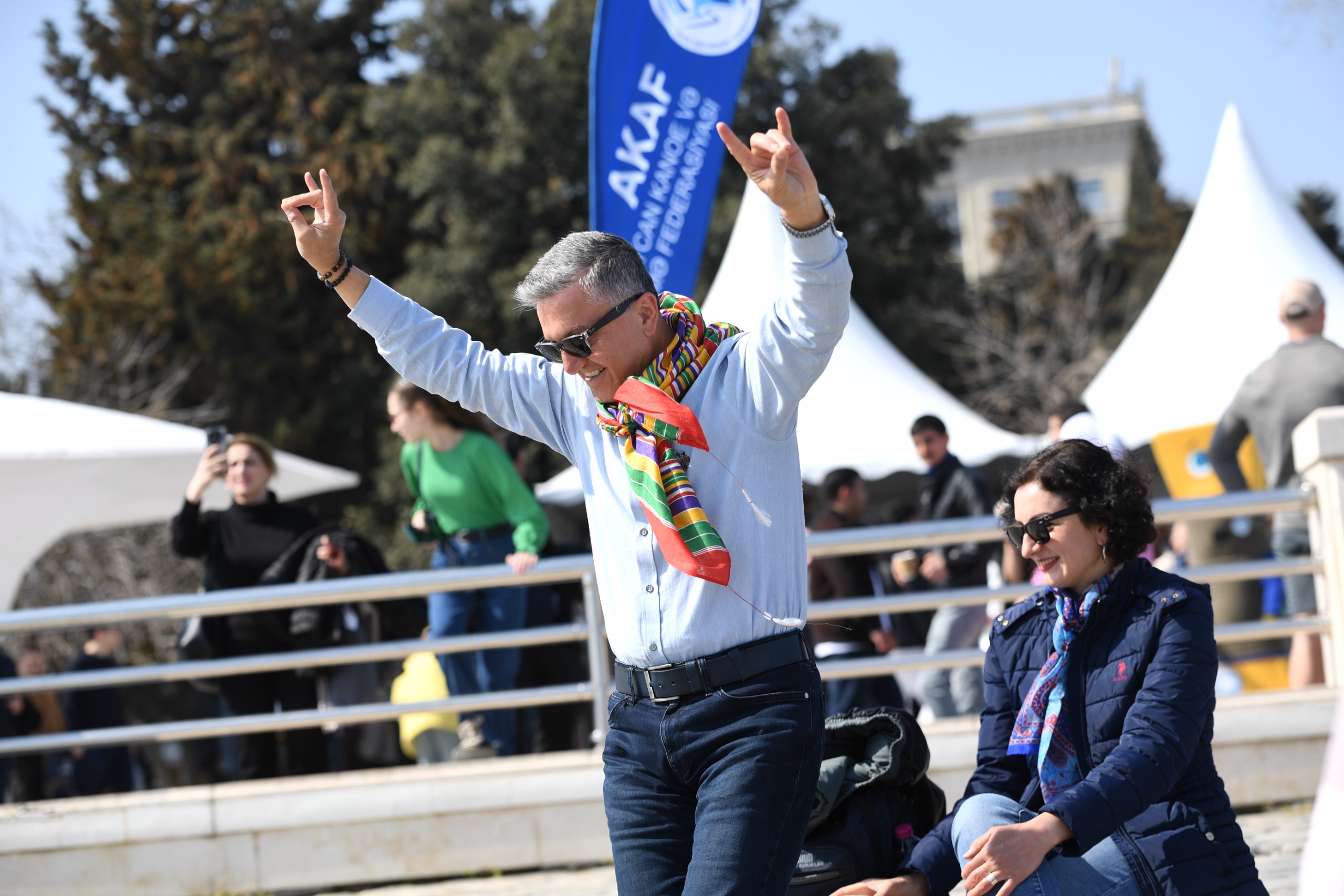 Bakıda Xəzərin suları avar&ccedil;əkmə və yelkənli qayıqlarla bəzəndi (FOTO)