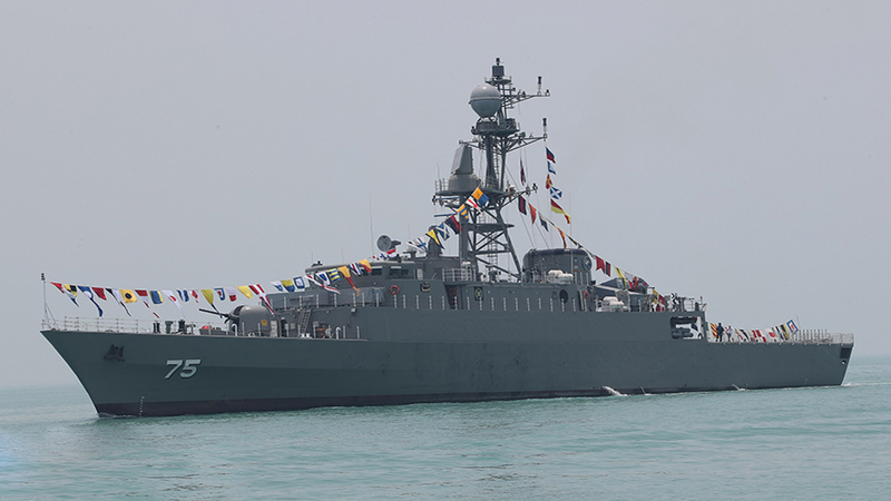 Xəzər dənizində İran hərbi gəmiləri vurulub