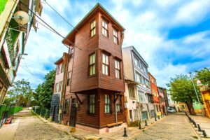 İstanbulun məşhur abidələrindən kənarda: Yedikule və Samatyanın gizli irsi (FOTOLAR)