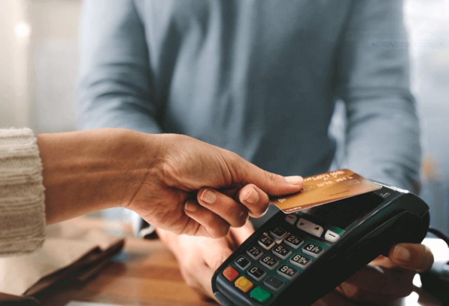 Azərbaycanda nağdsız ödənişlərin həcmi 100 milyard manata çatdı