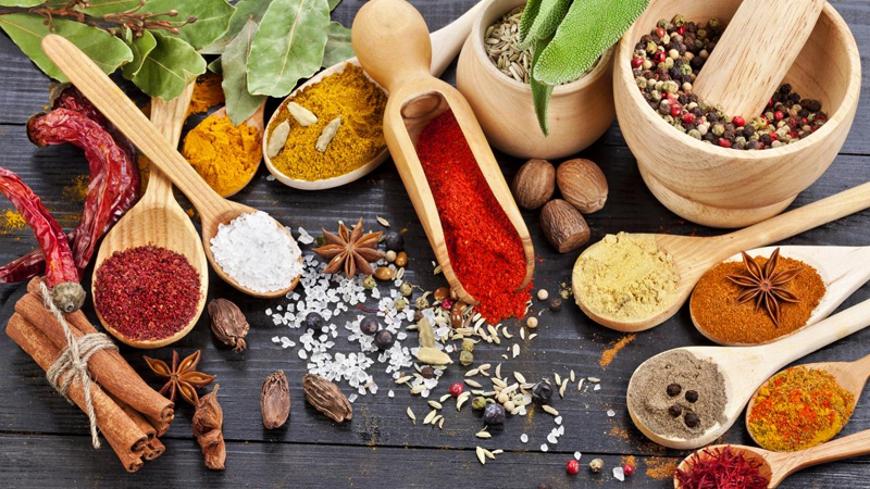 Sümük sağlamlığı üçün faydalı: Kalsiumla zəngin 10 ot və ədviyyat