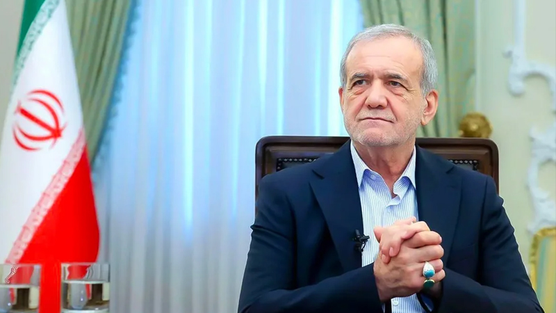 Pezeşkian qonşu ölkələrdən hücumlara görə üzr istədi