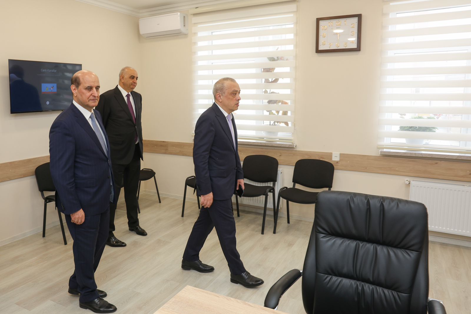 Zaur Mikayılov Nəzarət Xidmətinin 2 saylı Abşeron-Xızı regional bölməsinin yeni inzibati binası ilə tanış oldu