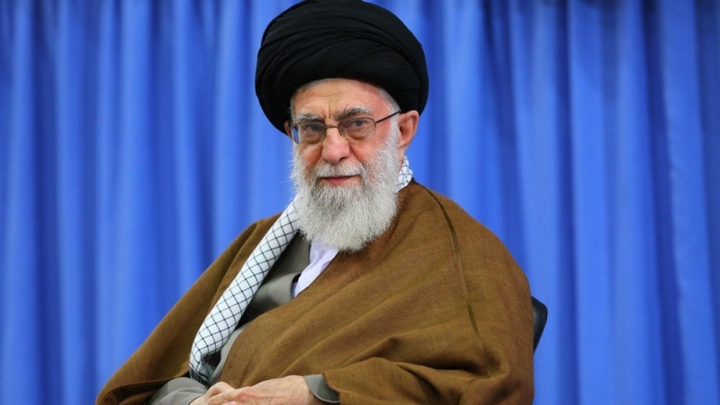 Bu gecə Xamenei ilə üç günlük vida mərasimi başlayır