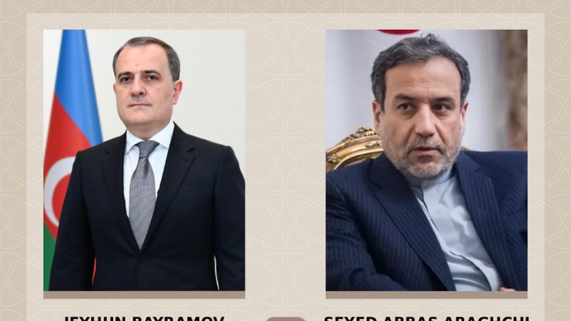 İranın xarici işlər naziri Ceyhun Bayramova zəng etdi