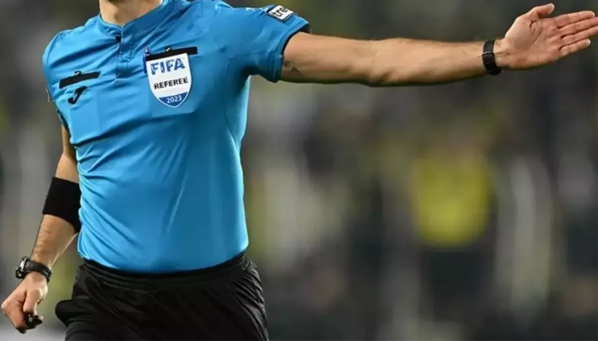 Azərbaycan çempionatında hakimi təhqir edən futbolçu cəzalandırıldı