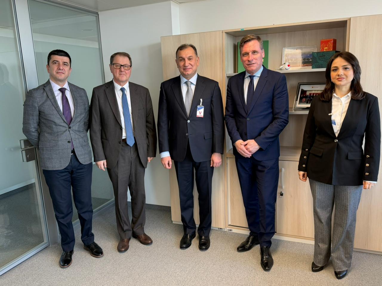 AHİK nümayəndə heyəti Cenevrədə BƏT rəsmiləri ilə görüşlər keçirdi (FOTO)