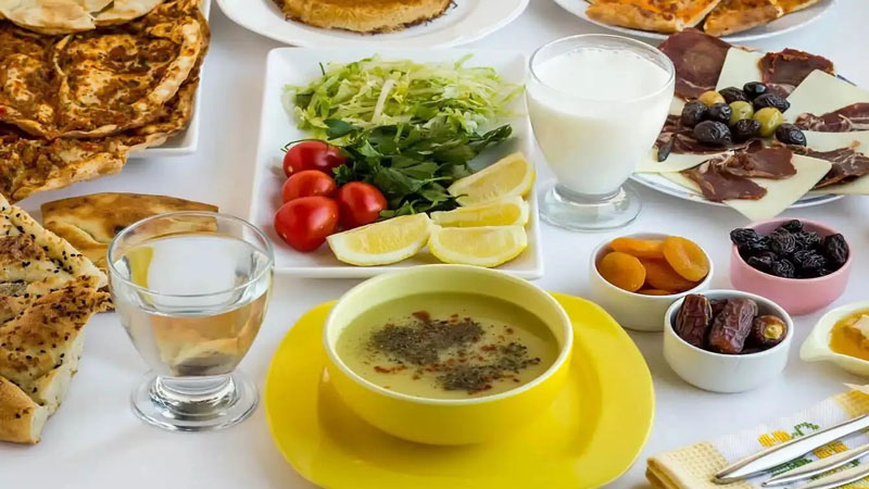 İftar yeməyini iki yerə bölün - Sağlamlıq üçün faydalıdır