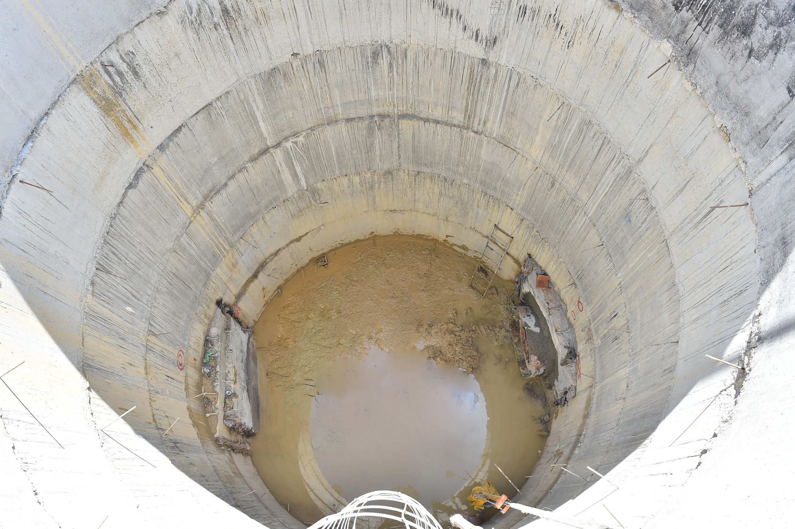 Pirşağı hövzəsi üzrə kanalizasiya kollektorları və tullantı sutəmizləyici qurğu tikilir (FOTO/VİDEO)