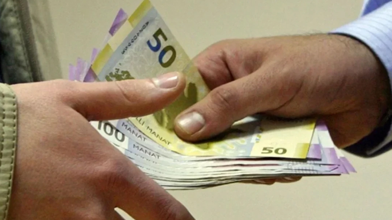 Əhalinin borc yükü artıb