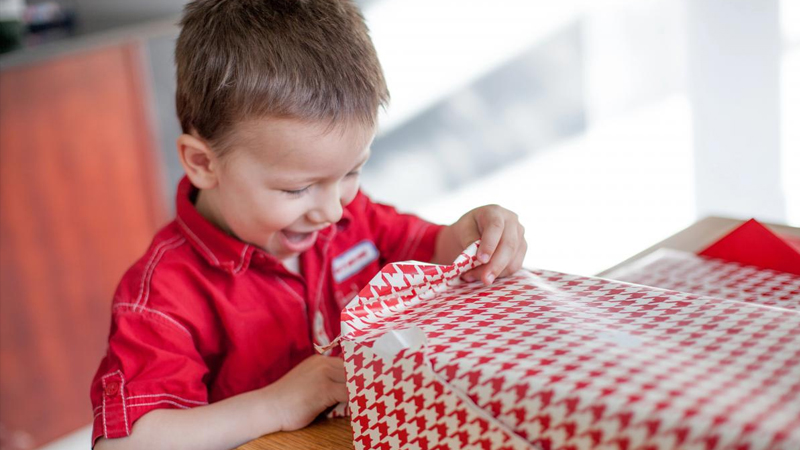 Əgər uşağı tərif xatirinə böyütsəniz, o, əsl əxlaqı dərk etməyəcək - Kantın izahı