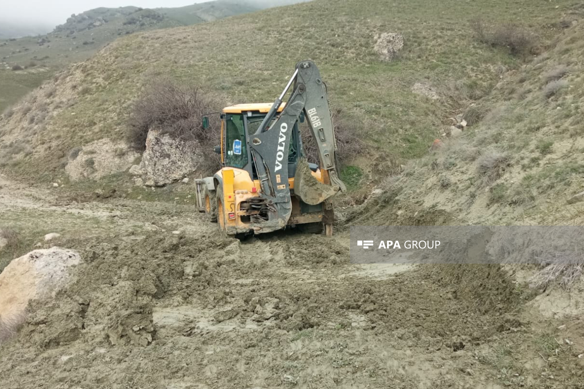 Qubada sürüşmə baş verdi: Evlərə ziyan dəydi (FOTO/VİDEO)