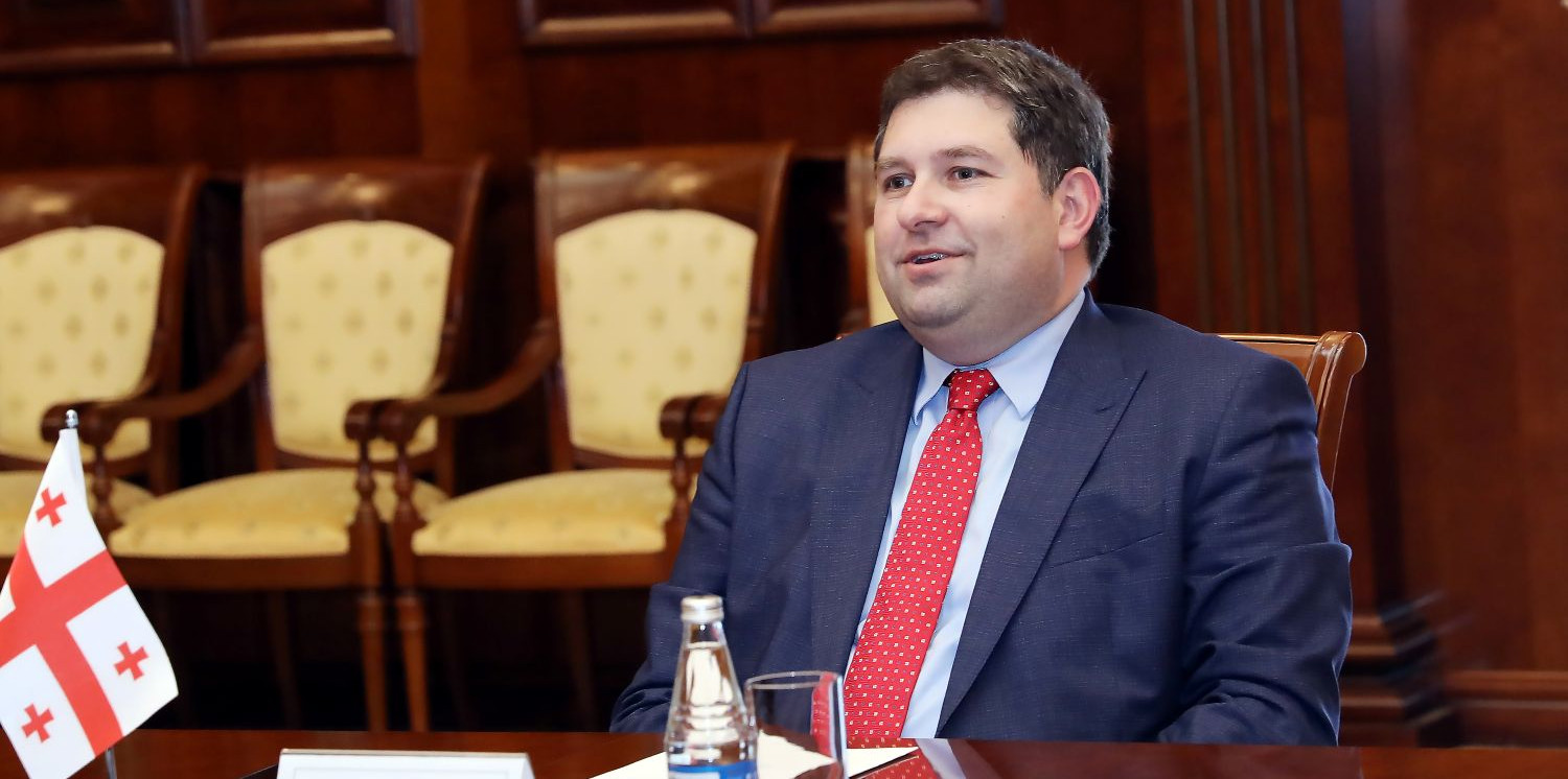 Gürcüstan Vəkillər Kollegiyasının sədri Ali Məhkəmədə oldu (FOTO)