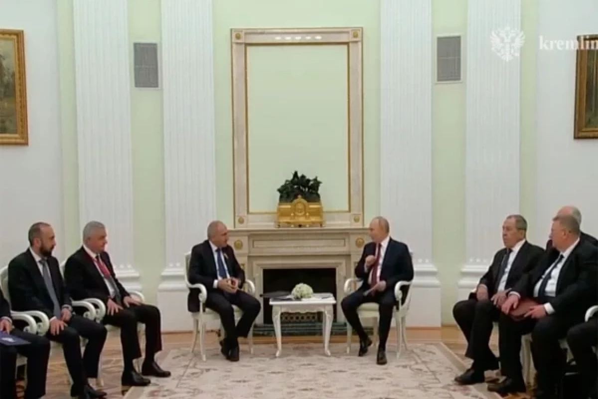 Paşinyan Putinə Rusiya vətəndaşı olan ermənilərin Baş nazir olmasının mümkünsüzlüyündən bəhs etdi