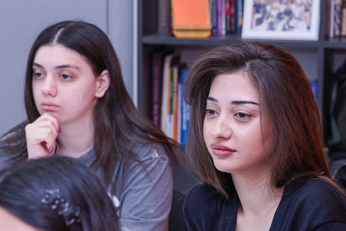 Baş redaktor: Jurnalist daim hərəkətdə olmalıdır (FOTO)