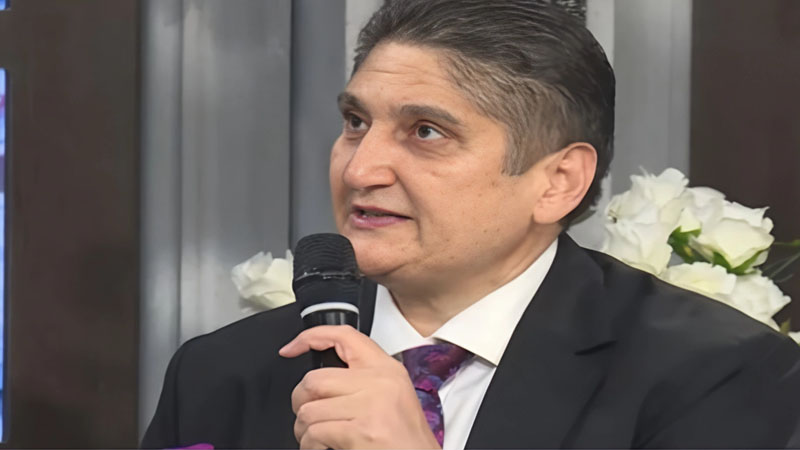 Xalq artisti səhnəni  yarımçıq tərk etdi: “Hər kəs öz yerini bilsin”