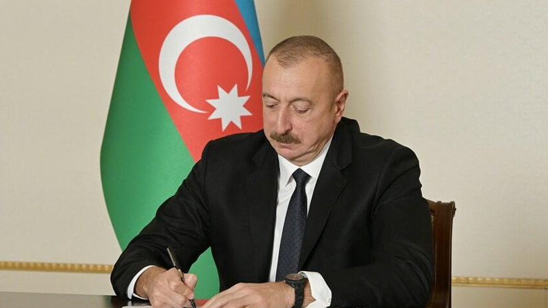 Prezident Yuriy Kamayevi 