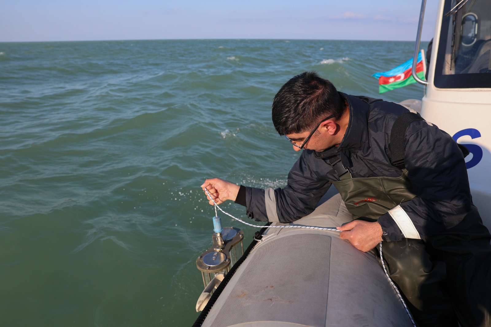 Xəzər dənizində birgə monitorinq və nəzarət tədbirləri həyata keçirildi (FOTO)