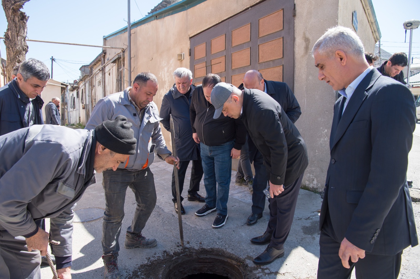 ADSEA sədri ərazidə kollektorun tikinti-bərpa işlərinin gedişatı ilə tanış oldu (FOTO)