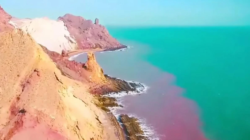 Dünyanın ən gözəl adalarından biri Hörmüz boğazında yerləşir (FOTO)