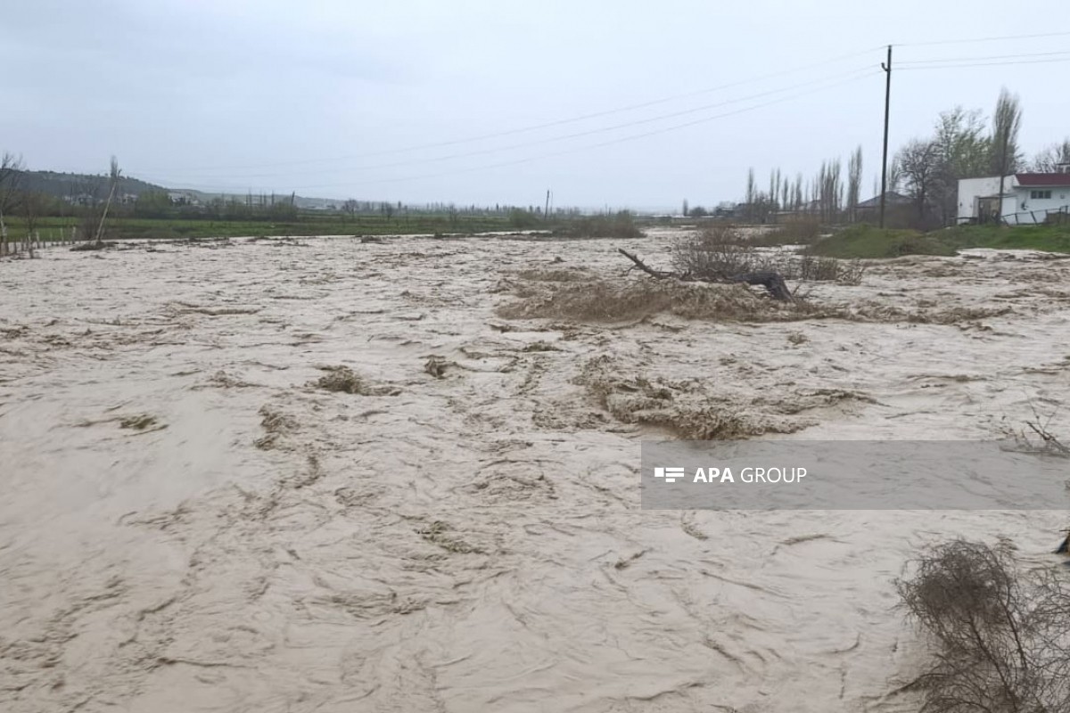 Şabrançayda sel daşqınlara səbəb oldu (FOTO/VİDEO)