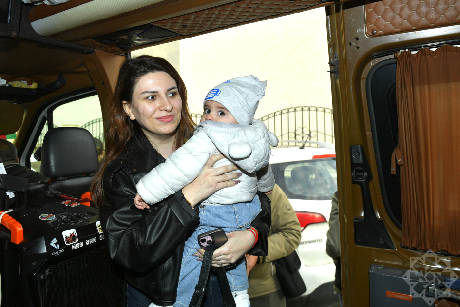 Xocavənd, Qırmızı Bazar və Xanobaya köç karvanları yola salındı (FOTO)