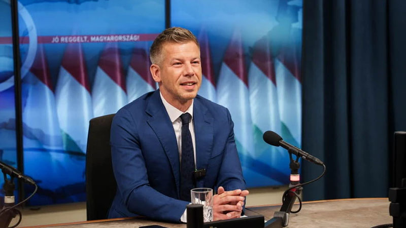 Macar Macarıstanın dövlət mediasının bağlandığını açıqladı