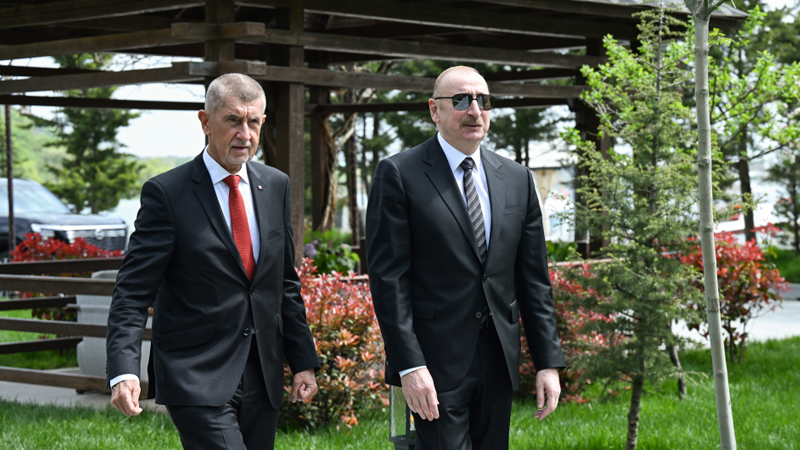 Qəbələdə Çexiyanın Baş nazirinin şərəfinə rəsmi lanç verildi (FOTO)