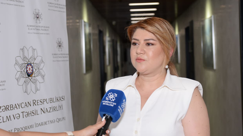 Turan Topalova vəzifəsindən ayrıldı