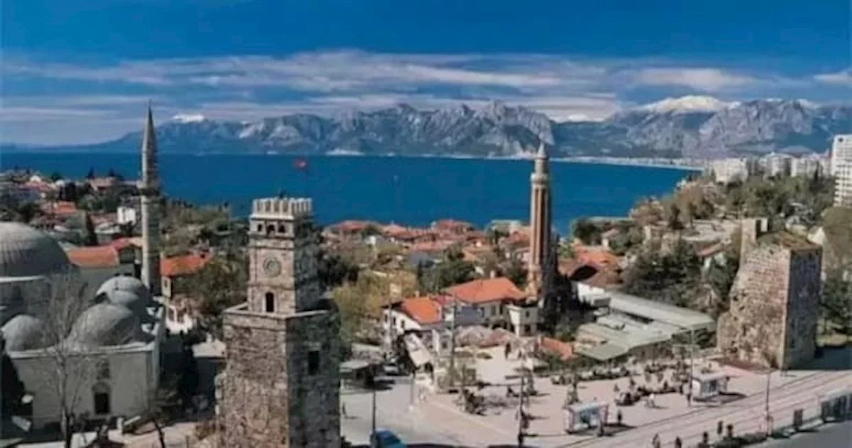 Dünyada ilk pulun istifadə edildiyi, turistlərin ən sevdiyi şəhər (FOTO)