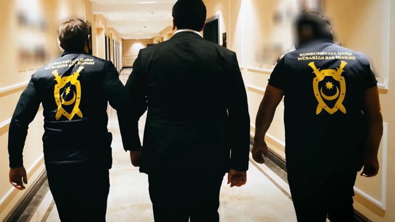 Dövlət Xidmətinin 3 rayon şöbəsində rüşvət əməliyyatı: Saxlanılanlar var