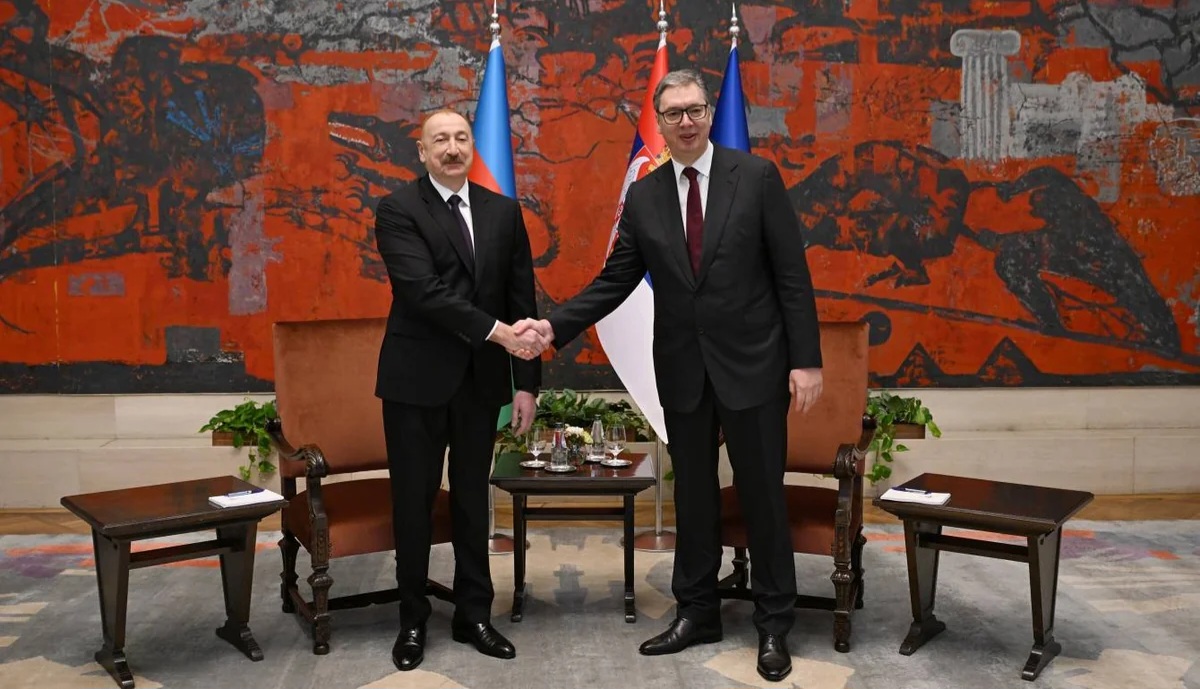 Vuçiç İlham Əliyevə zəng etdi