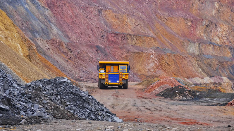 And dağlarında 424 milyard dollar dəyəri olan nəhəng mis, qızıl və gümüş yatağı tapıldı