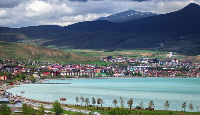 Qalalar şəhəri olan tarixi Bitlis (FOTO)