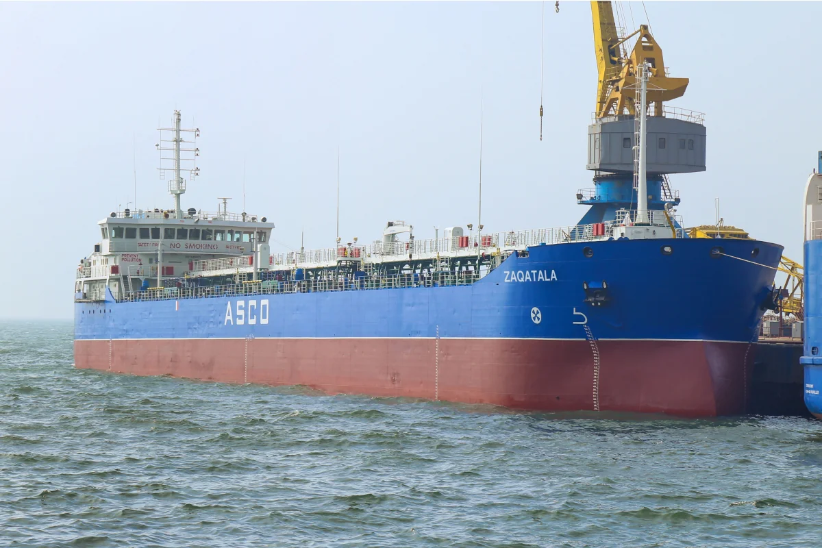 Azərbaycanın 5 gəmisi Aİ-nin sanksiya siyahısından çıxarıldı (FOTO)