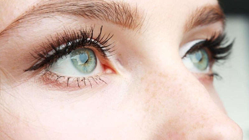 Görmə qabiliyyətimizi necə fərq etmədən korlayırıq? - 9 təhlükəli vərdiş