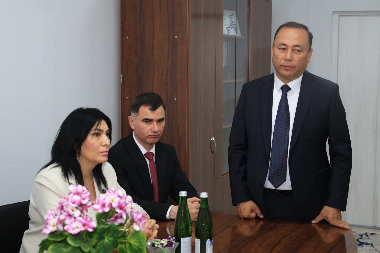 Elnarə Akimova Özbəkistanda 