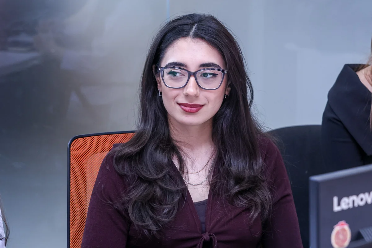 Baş redaktor: Jurnalist daim hərəkətdə olmalıdır (FOTO)