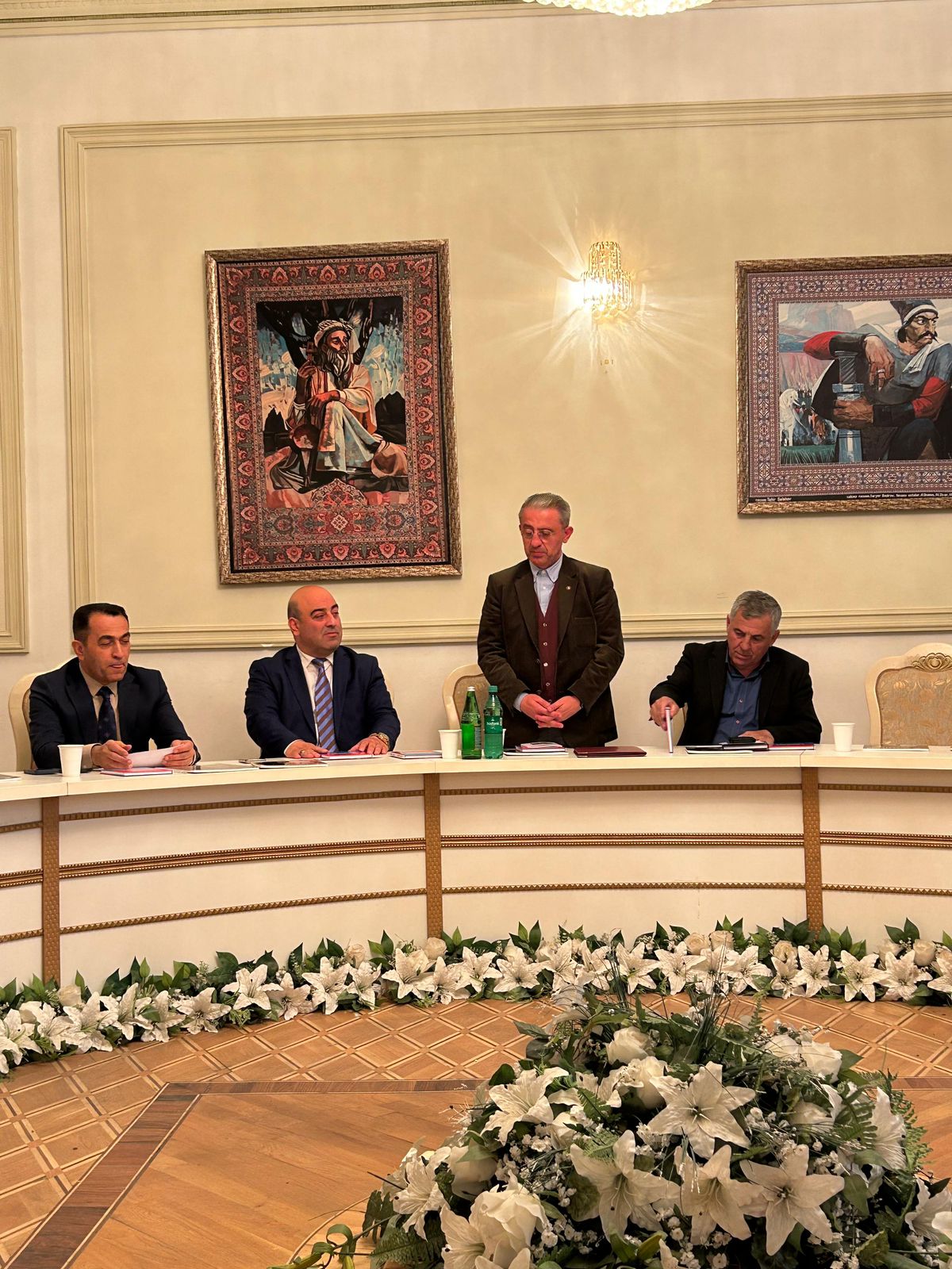 Yazıçı-publisist Emil Nəsirlinin yeni kitabının təqdimatı keçirildi (FOTO)