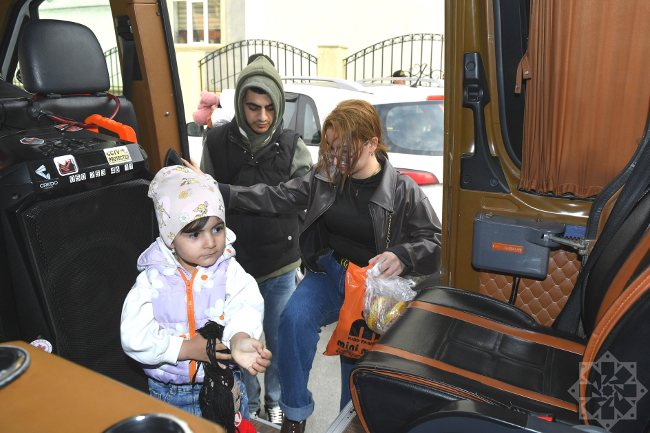 Xocavənd, Qırmızı Bazar və Xanobaya köç karvanları yola salındı (FOTO)