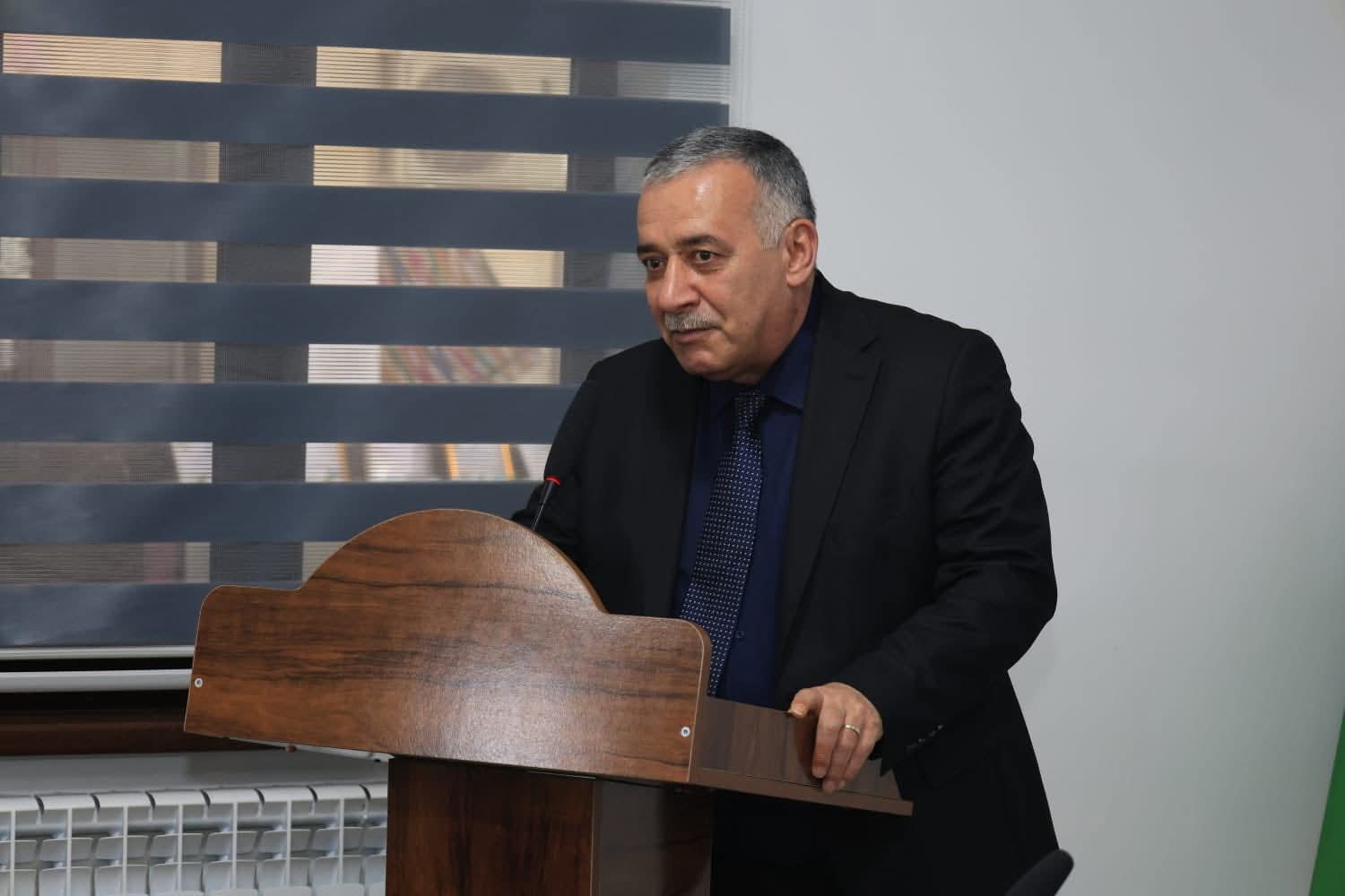 Elnarə Akimova Özbəkistanda 