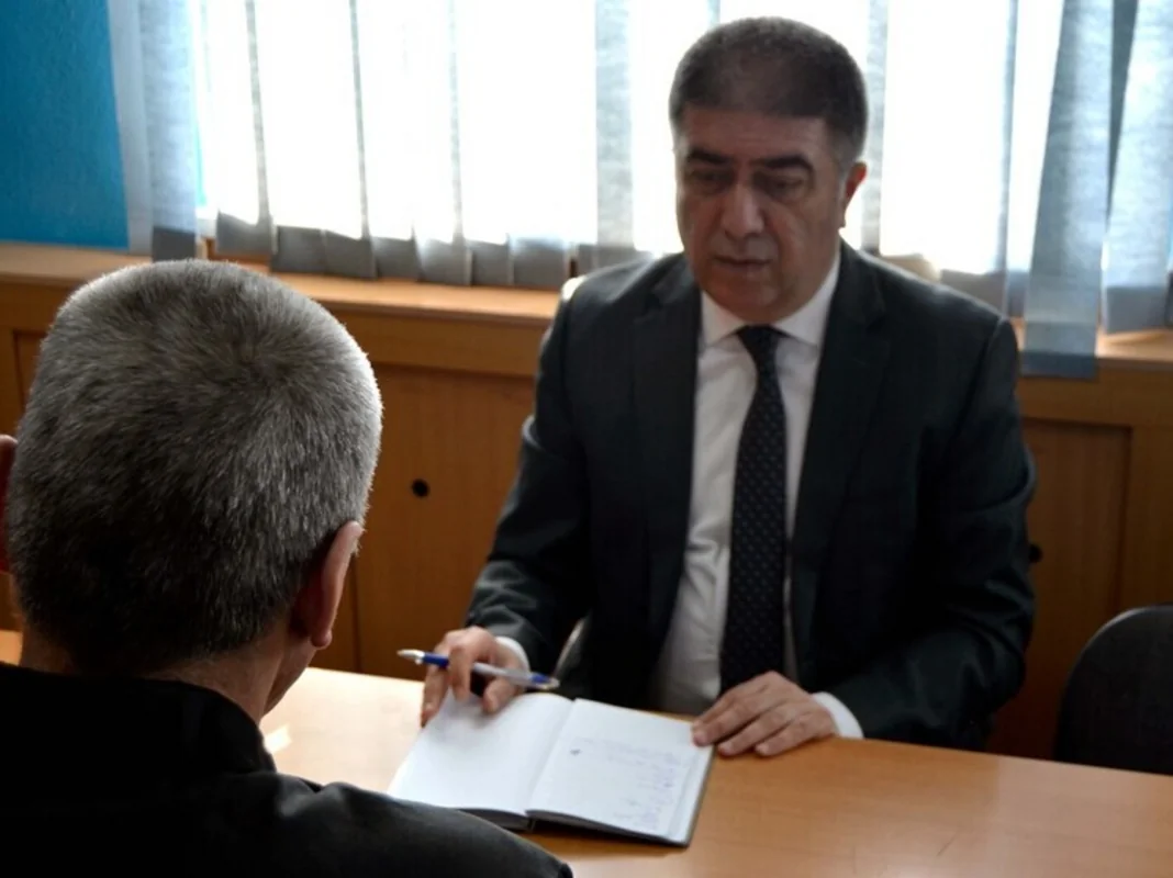 Azərbaycanın vitse-konsulu Yekaterinburqda məhkum soydaşlarımızla görüşdü