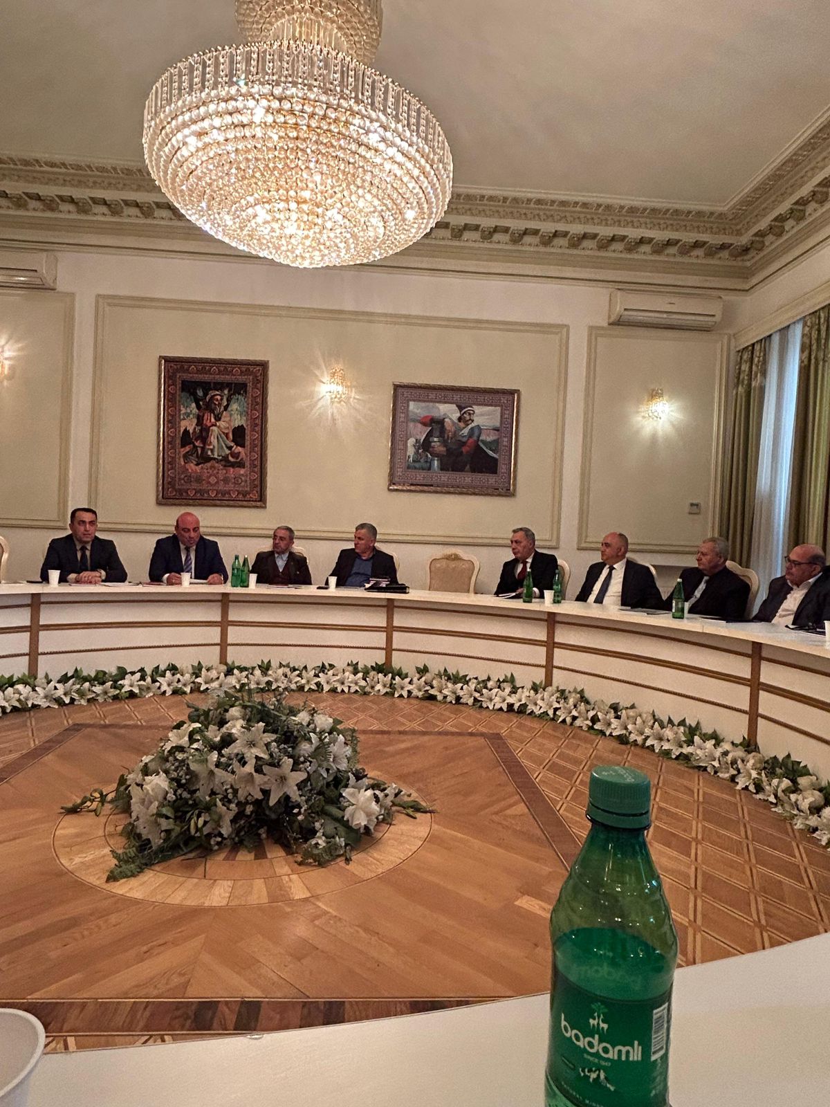 Yazıçı-publisist Emil Nəsirlinin yeni kitabının təqdimatı keçirildi (FOTO)