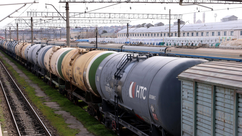 Azərbaycan Ermənistana 887 ton dizel göndərir