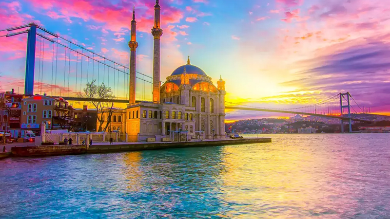 Dünyanın turizm cənnəti: Tarix, təbiət və mədəniyyətlə dolu şəhərlər (FOTO)