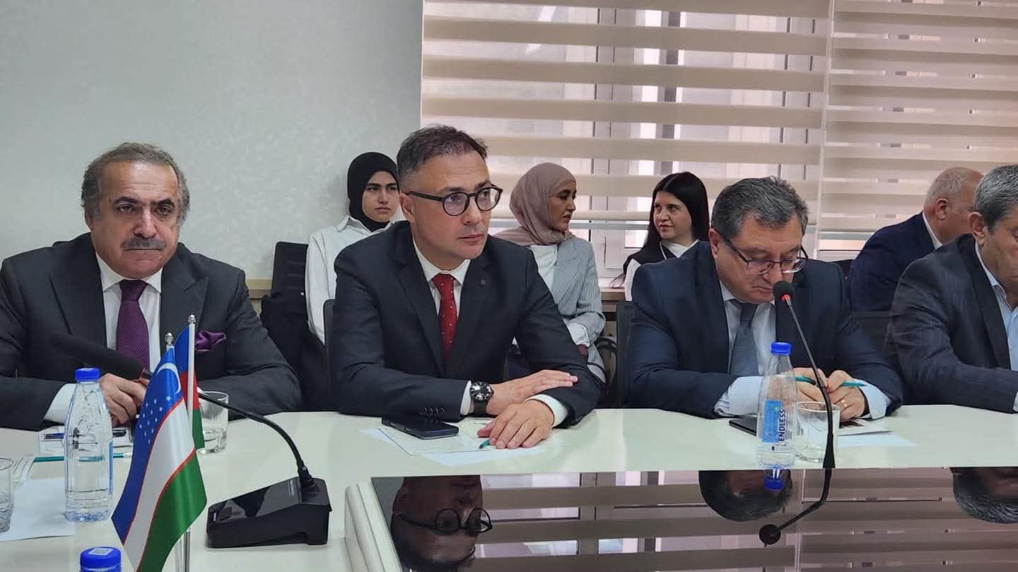 Deputat Elnarə Akimova Özbəkistanda  konfransda çıxış etdi (FOTO)